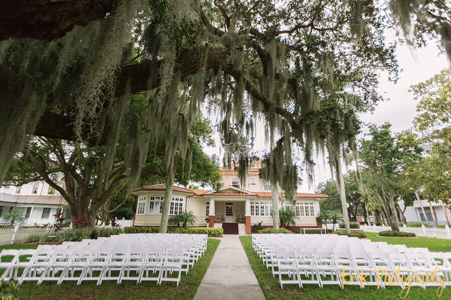 navy blue wedding - Tampa bay outdoor wedding ceremony