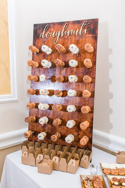 Innisbrook Resort wedding – Palm Harbor wedding – doughnut wall