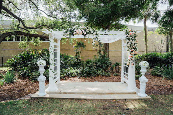 Tampa wedding planner- Special Moments Event Planning – Tampa Garden Club wedding - outdoor wedding ceremony