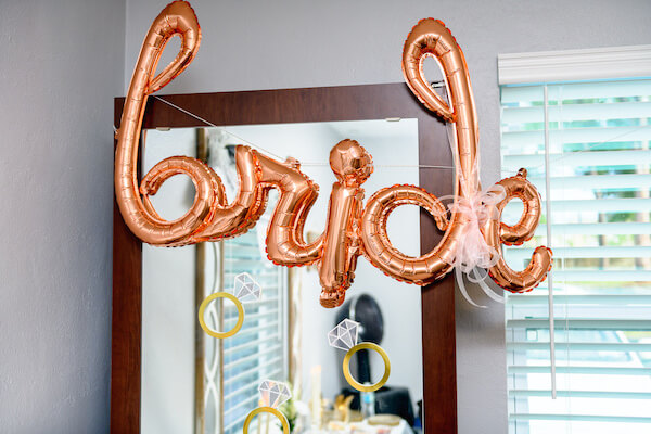 engagement ring décorations dan bride balloons decorated the hair salon