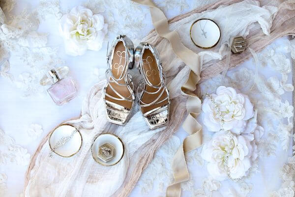 flatly photos of brides wedding accessories