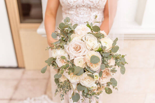 loose handtiet bridal bouquet in white and antique pink