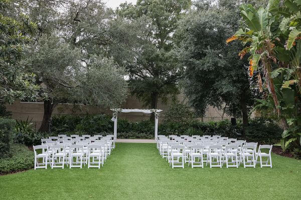 Garden wedding ceremony at the Tampa Garden Club