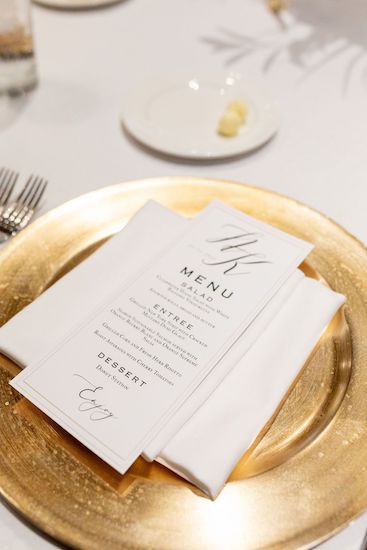 gold charger plate with custom menu card