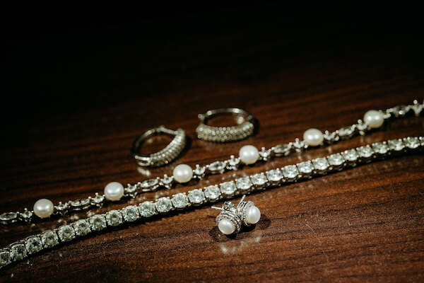 pearls are perfect with a beach-themed wedding
