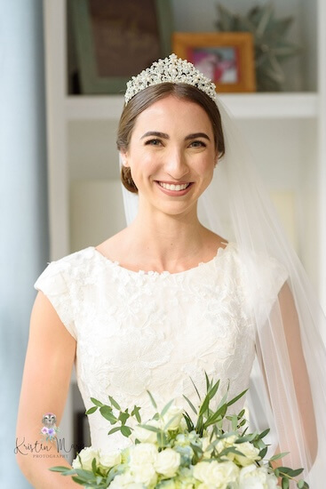 A Tampa bride ready for her afternoon wedding.