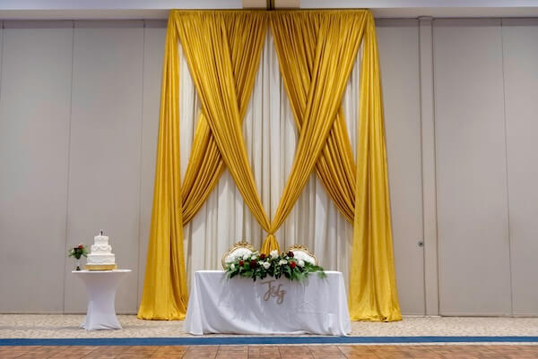 Sweetheart Table at a Wyndham Clearwater Beach wedding reception.