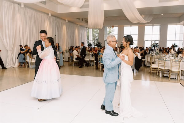 Parent dances at a Tampa wedding.