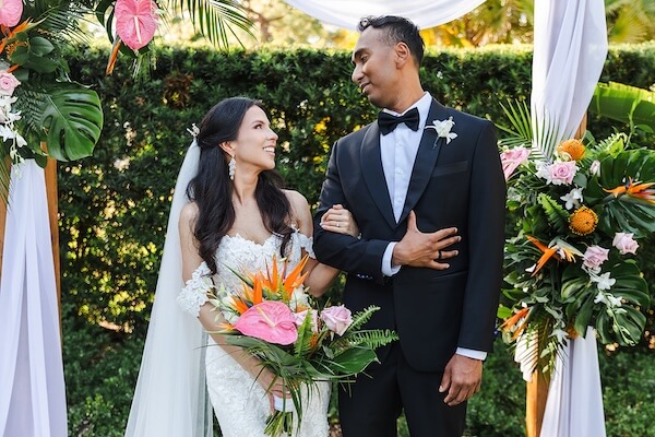 A Tampa bride and groom's wedding portraits.