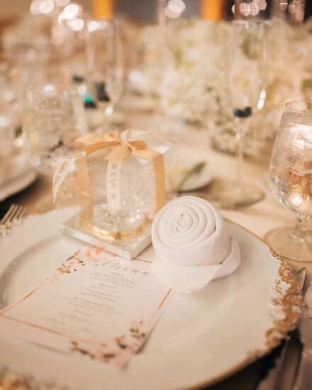 A beautiful white, ivory and gold Clearwater wedding reception.