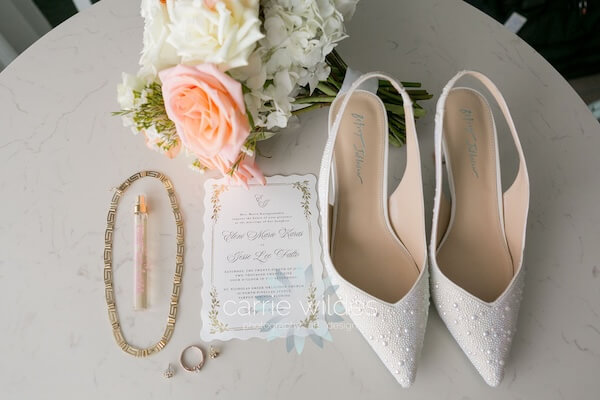 Wyndham Grand Clearwater Beach bride's accessories.