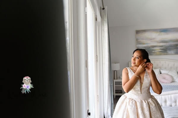 A Tampa bride dressing.